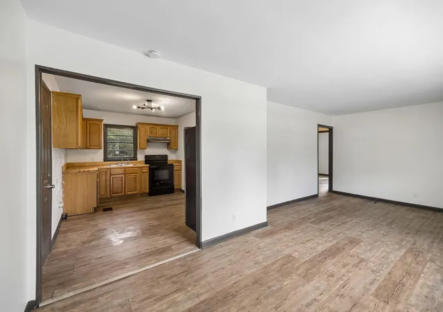 Photo 3 of Single family home for sale at 6335 Hansley Dr, Chattanooga, TN 37416 | MLS# 3499777 | Listing updated on 2026-09-18