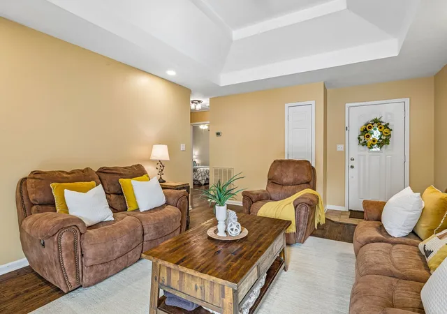 Photo 4 of Single family home for sale at 967 Cindy Jo Ct, Clarksville, TN 37040 | MLS# 3500946 | Listing updated on 2026-09-08