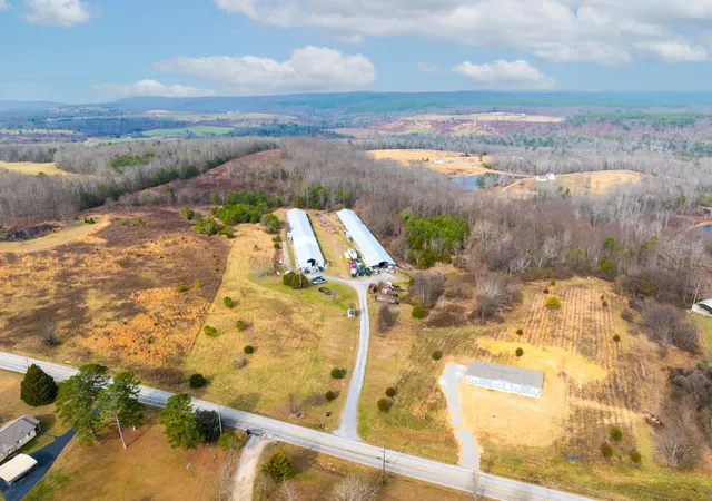 Photo 1 of Single family home for sale at 13716 Jones Gap Rd, Soddy Daisy, TN 37379 | MLS# 3501118 | Listing updated on 2026-09-16