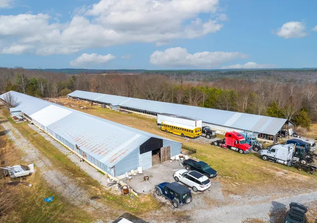 Photo 4 of Single family home for sale at 13716 Jones Gap Rd, Soddy Daisy, TN 37379 | MLS# 3501118 | Listing updated on 2026-09-16