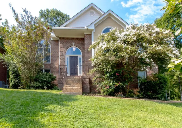 Photo 2 of Single family home for sale at 4900 Tulip Grv Ln, Hermitage, TN 37076 | MLS# 3510280 | Listing updated on 2026-09-22