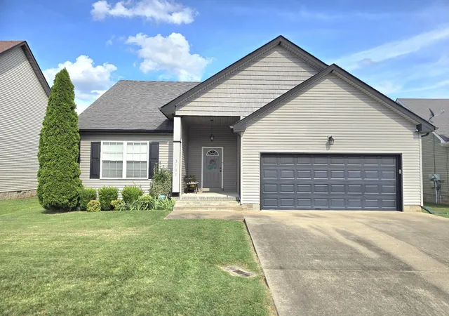 Photo 1 of Single family home for sale at 3735 Gray Fox Dr, Clarksville, TN 37040 | MLS# 3510899 | Listing updated on 2026-09-17