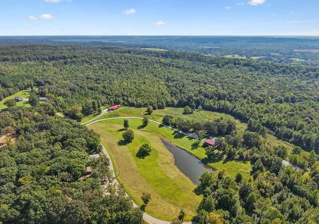Photo 2 of Single family home for sale at 410 Pender Hill Ln, New Johnsonville, TN 37134 | MLS# 3528862 | Listing updated on 2026-09-16