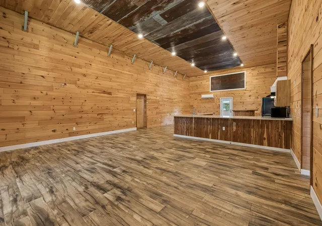 Photo 3 of Single family home for sale at 410 Pender Hill Ln, New Johnsonville, TN 37134 | MLS# 3528862 | Listing updated on 2026-09-16