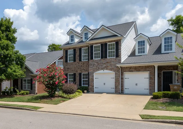 Photo 3 of Townhouse for sale at 809 Barrington Pl Dr, Brentwood, TN 37027 | MLS# 3512471 | Listing updated on 2026-09-27