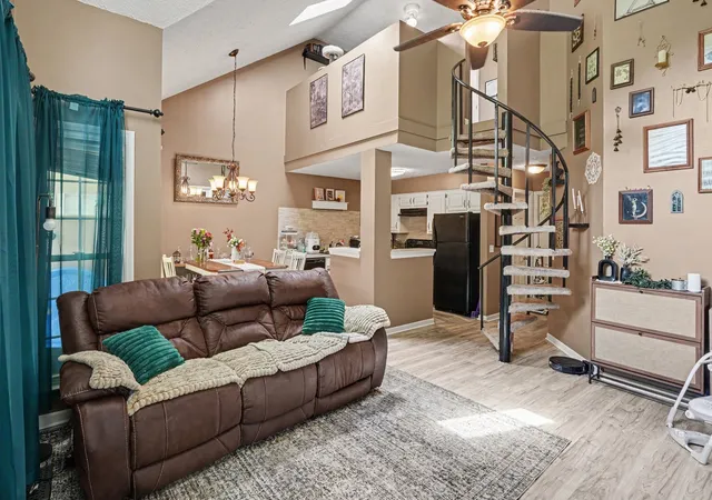 Photo 2 of Condo for sale at 129 Cherry Hl Dr #18C, Hendersonville, TN 37075 | MLS# 3515939 | Listing updated on 2026-09-17