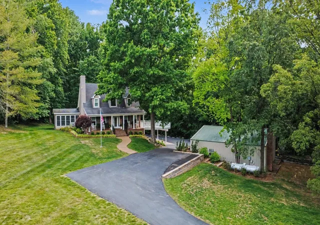 Photo 4 of Single family home for sale at 5833 Highway 76 E, Springfield, TN 37172 | MLS# 3514994 | Listing updated on 2026-09-16