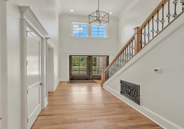 Photo 4 of Single family home for sale at 1018b Downey Dr, Nashville, TN 37205 | MLS# 3540323 | Listing updated on 2026-09-17