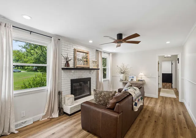 Photo 3 of Single family home for sale at 138 East Dr, Hendersonville, TN 37075 | MLS# 3514403 | Listing updated on 2026-09-16