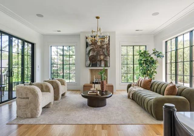 Photo 3 of Single family home for sale at 4400B Lealand Ln, Nashville, TN 37204 | MLS# 3528537 | Listing updated on 2026-09-16