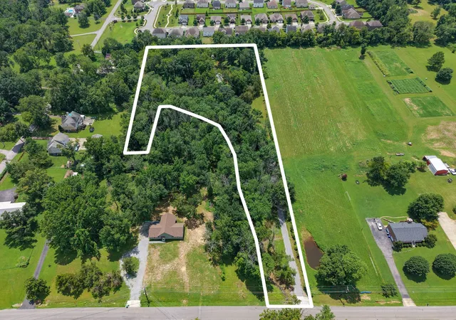Photo 3 of Single family home for sale at 176 S Palmers Chapel Rd, White House, TN 37188 | MLS# 3513706 | Listing updated on 2026-09-16