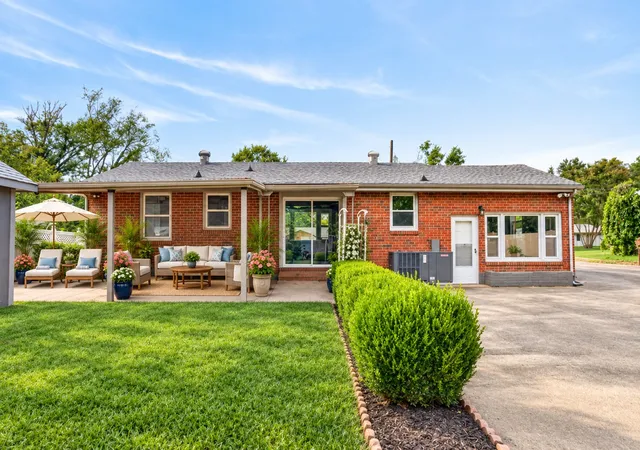 Photo 2 of Single family home for sale at 111 Hiller Dr, Old Hickory, TN 37138 | MLS# 3516129 | Listing updated on 2026-09-15