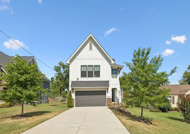Photo 2 of Single family home for sale at 809 Gwynn Dr, Nashville, TN 37216 | MLS# 3515337 | Listing updated on 2026-09-18