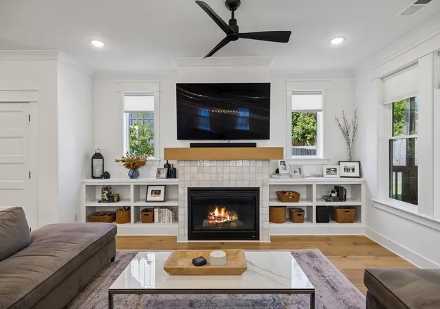 Photo 3 of Single family home for sale at 809 Gwynn Dr, Nashville, TN 37216 | MLS# 3515337 | Listing updated on 2026-09-18