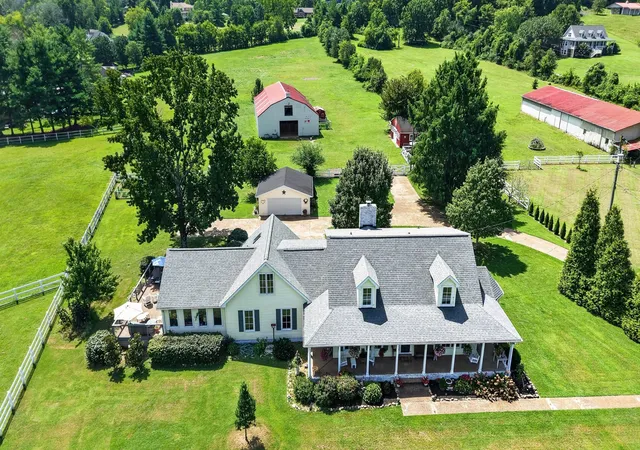 Photo 1 of Single family home for sale at 1810 Baker Rd, Goodlettsville, TN 37072 | MLS# 3530856 | Listing updated on 2026-09-17