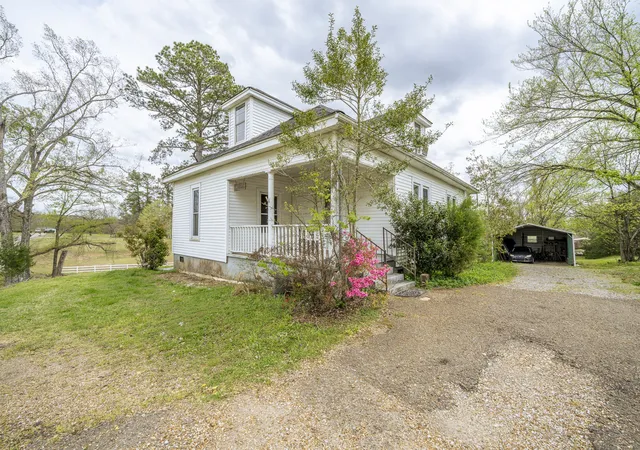 Photo 4 of Single family home for sale at 317 Madison Ave E, Grand Junction, TN 38039 | MLS# 3544408 | Listing updated on 2026-10-06