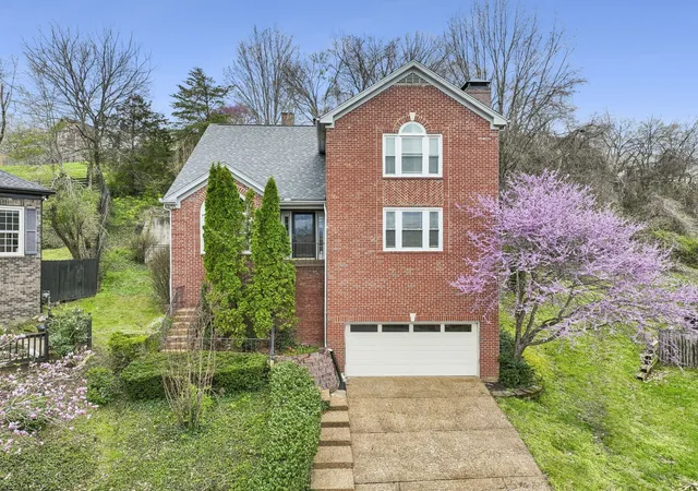 Photo 2 of Single family home for sale at 7313 S Colony Ct, Nashville, TN 37221 | MLS# 3527743 | Listing updated on 2026-09-16