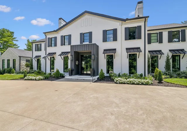Photo 3 of Mansion for sale at 7004 Crews Ln, Brentwood, TN 37027 | MLS# 3525836 | Listing updated on 2026-09-16