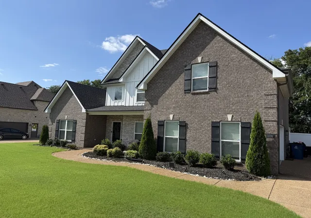 Photo 2 of Single family home for sale at 1206 Piper Glen Rd, Smyrna, TN 37167 | MLS# 3526584 | Listing updated on 2026-09-17