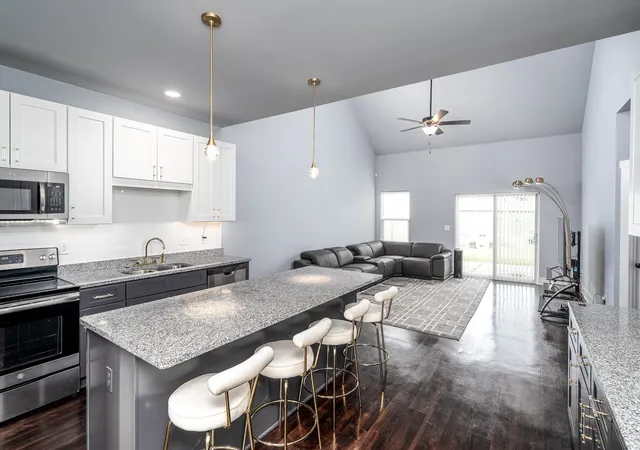 Photo 3 of Townhouse for sale at 2175 Nectar Ln, Columbia, TN 38401 | MLS# 3520934 | Listing updated on 2026-10-19