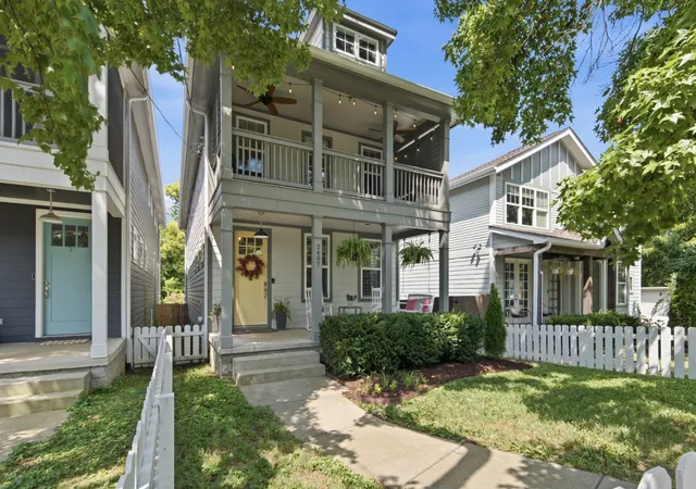 Photo 1 of Single family home for sale at 2407 Chapel Ave, Nashville, TN 37206 | MLS# 3529991 | Listing updated on 2026-09-16