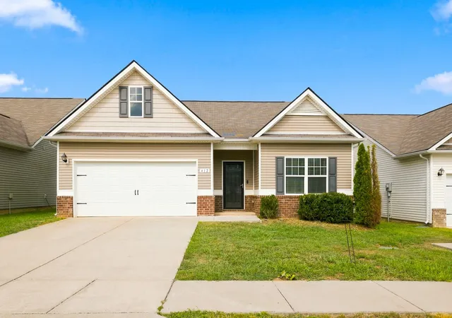Photo 1 of Single family home for sale at 412 Tines Dr, Shelbyville, TN 37160 | MLS# 3528195 | Listing updated on 2026-09-16