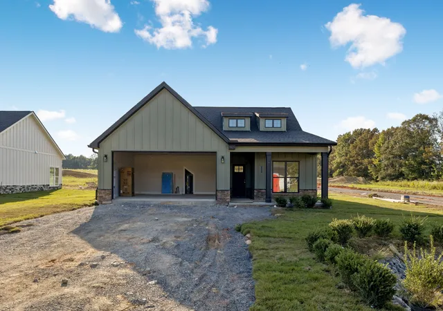 Photo 1 of Single family home for sale at 105 Legacy Way, Smithville, TN 37166 | MLS# 3526664 | Listing updated on 2026-09-23