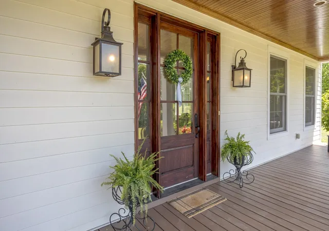Photo 3 of Single family home for sale at 8706 Poplar Creek Rd, Nashville, TN 37221 | MLS# 3527496 | Listing updated on 2026-09-16
