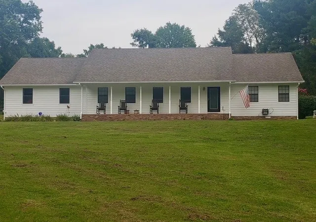 Photo 1 of Single family home for sale at 210 Carters Creek Pike, Columbia, TN 38401 | MLS# 3527883 | Listing updated on 2026-10-27