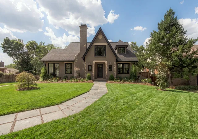Photo 3 of Single family home for sale at 225 Mockingbird Rd, Nashville, TN 37205 | MLS# 3592022 | Listing updated on 2026-09-18
