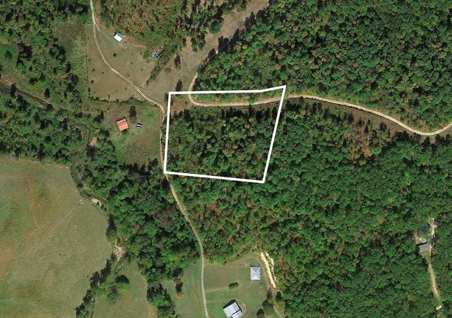 Photo 4 of Land for sale at 0 Chief Creek Rd, Lawrenceburg, TN 38464 | MLS# 3528869 | Listing updated on 2026-09-16