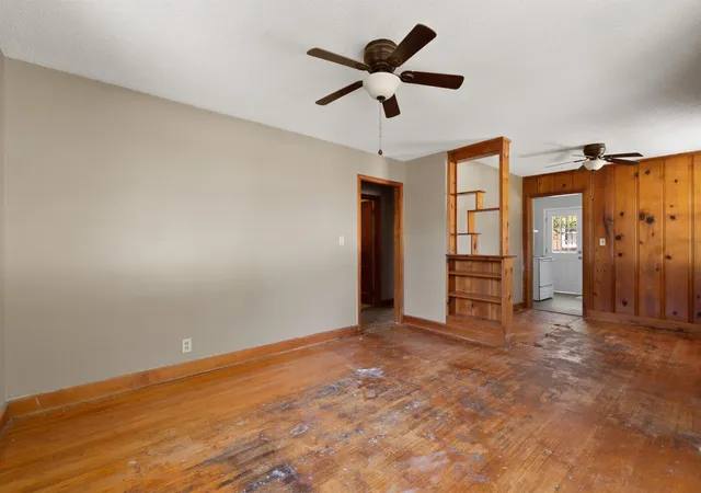 Photo 3 of Sale Pending at 2939 Lakeland Dr, Nashville, TN 37214 | MLS# 3528947 | Listing updated on 2026-09-16