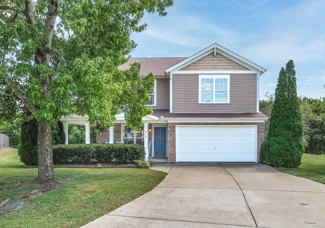 Photo 1 of Single family home for sale at 919 Grand Oak Dr, Smyrna, TN 37167 | MLS# 3528887 | Listing updated on 2026-09-18