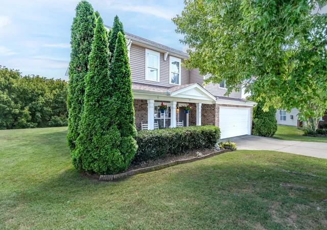 Photo 2 of Single family home for sale at 919 Grand Oak Dr, Smyrna, TN 37167 | MLS# 3528887 | Listing updated on 2026-09-18