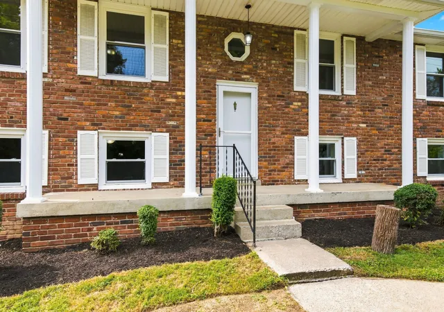 Photo 3 of Single family home for sale at 273 Richbriar Rd, Nashville, TN 37211 | MLS# 3530193 | Listing updated on 2026-09-16
