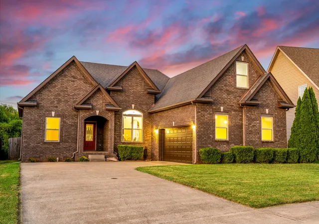 Single family home for sale at 1329 Allmon Dr, Clarksville, TN 37042 | MLS# 3541290