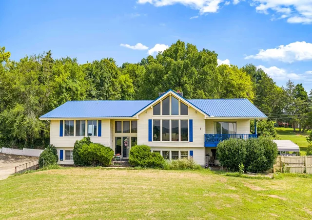 Photo 1 of Single family home for sale at 85 Boonshill Rd, Fayetteville, TN 37334 | MLS# 3529043 | Listing updated on 2026-09-16