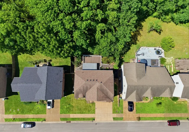 Photo 3 of Single family home for sale at 1736 Haleys Hope Ct, Nashville, TN 37209 | MLS# 3592091 | Listing updated on 2026-09-16