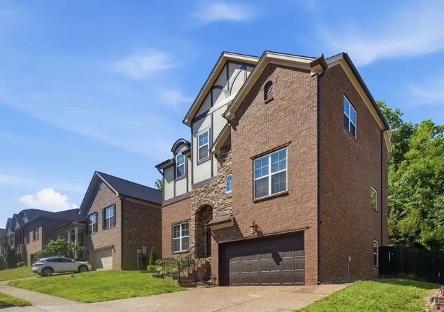 Photo 4 of Single family home for sale at 1736 Haleys Hope Ct, Nashville, TN 37209 | MLS# 3592091 | Listing updated on 2026-09-16