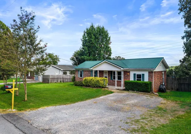 Photo 2 of Single family home for sale at 2044 Rolling Brk Dr Ne, Cleveland, TN 37323 | MLS# 3529393 | Listing updated on 2026-09-22