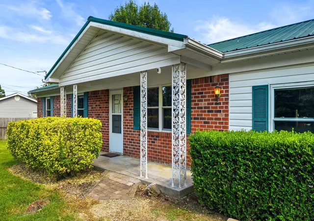 Photo 3 of Single family home for sale at 2044 Rolling Brk Dr NE, Cleveland, TN 37323 | MLS# 3529393 | Listing updated on 2026-09-22