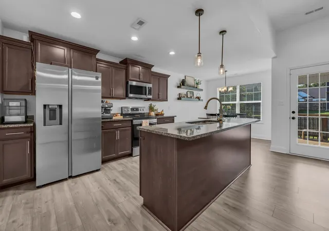 Photo 2 of Single family home for sale at 363 Pinkston Ct, Clarksville, TN 37040 | MLS# 3529788 | Listing updated on 2026-09-17