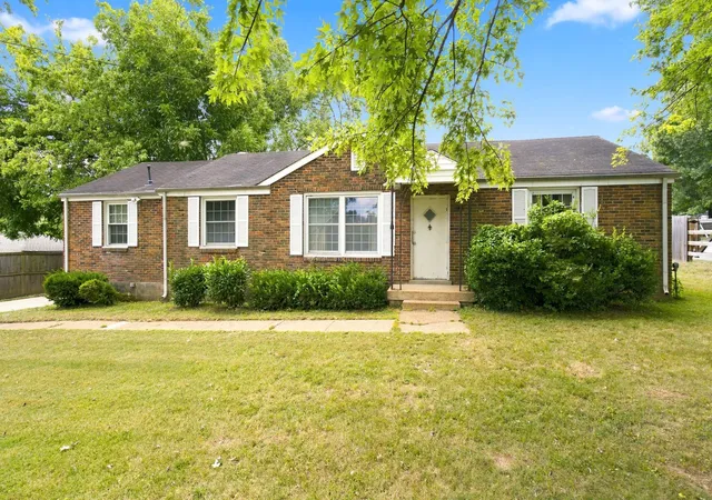 Photo 1 of Single family home for sale at 511 Brentlawn Dr, Nashville, TN 37220 | MLS# 3530866 | Listing updated on 2026-09-08