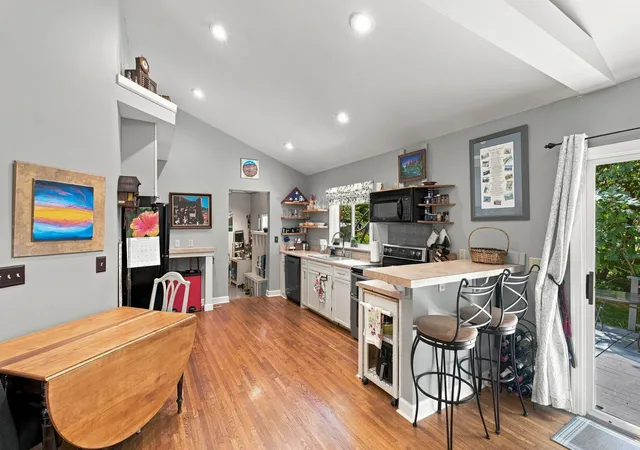Photo 3 of Single family home for sale at 463 Oakley Dr, Nashville, TN 37220 | MLS# 3530878 | Listing updated on 2026-09-09