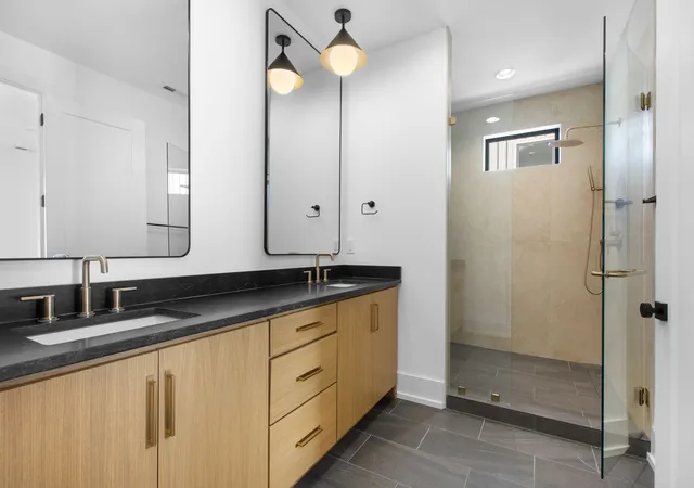 Photo 4 of Single family home for sale at 108a North 9th St, Nashville, TN 37206 | MLS# 3530071 | Listing updated on 2026-09-17