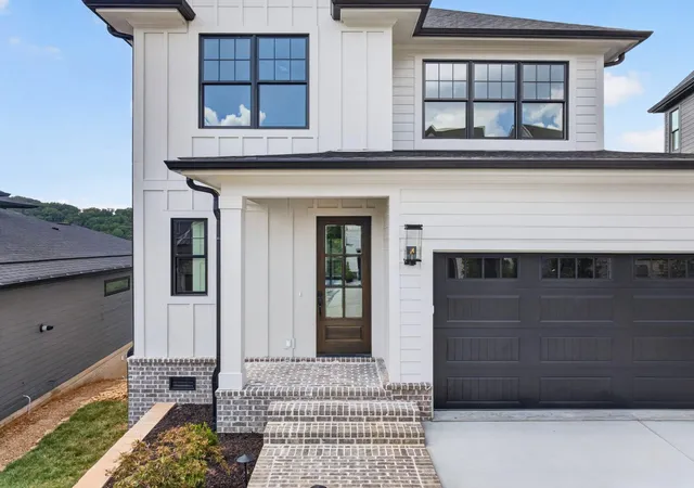 Photo 3 of Single family home for sale at 1087 Meroney St, Chattanooga, TN 37405 | MLS# 3530150 | Listing updated on 2026-10-16
