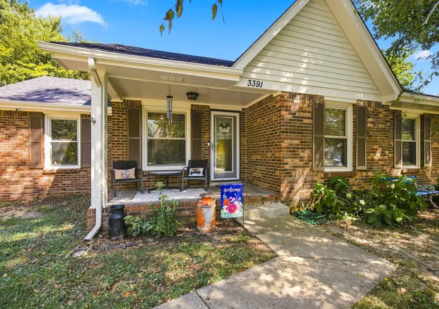 Photo 2 of Single family home for sale at 3391 Chaney Ln, Clarksville, TN 37042 | MLS# 3545487 | Listing updated on 2026-09-16
