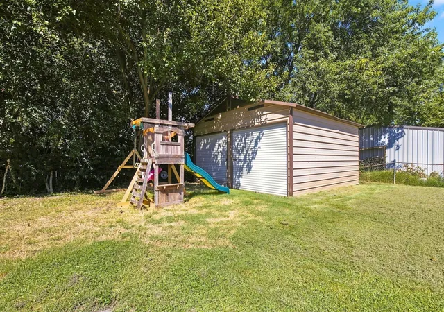 Photo 3 of Single family home for sale at 3391 Chaney Ln, Clarksville, TN 37042 | MLS# 3545487 | Listing updated on 2026-09-16