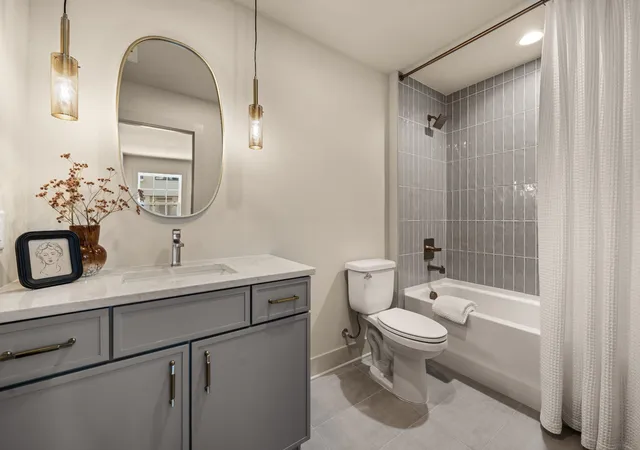 Photo 3 of Single family home for sale at 313 Edith Cir, Nashville, TN 37208 | MLS# 3531765 | Listing updated on 2026-09-16