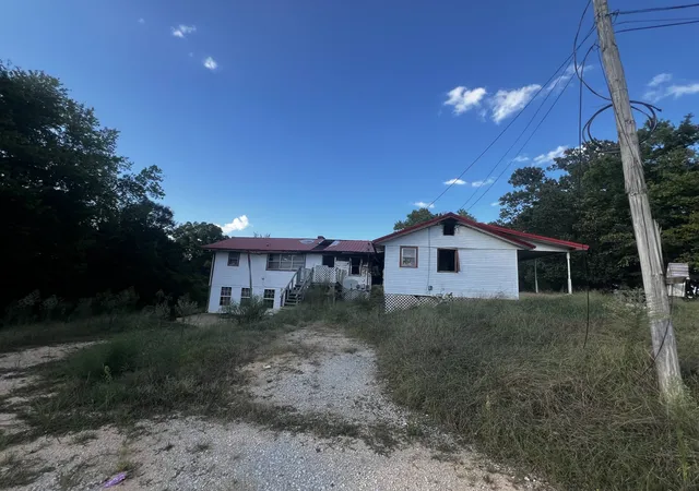Photo 4 of Single family home for sale at 178 South W St, Decaturville, TN 38329 | MLS# 3531139 | Listing updated on 2026-09-17